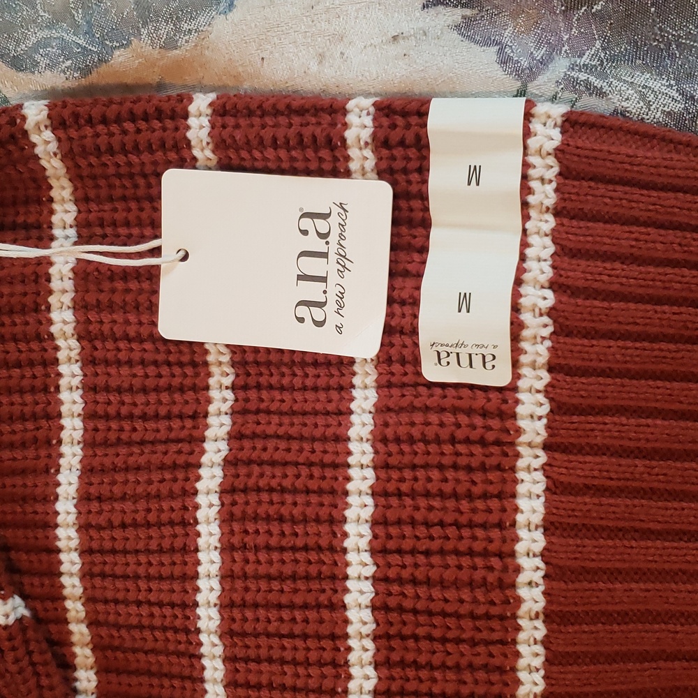 Sweater, rust colored - Picture 2 of 4